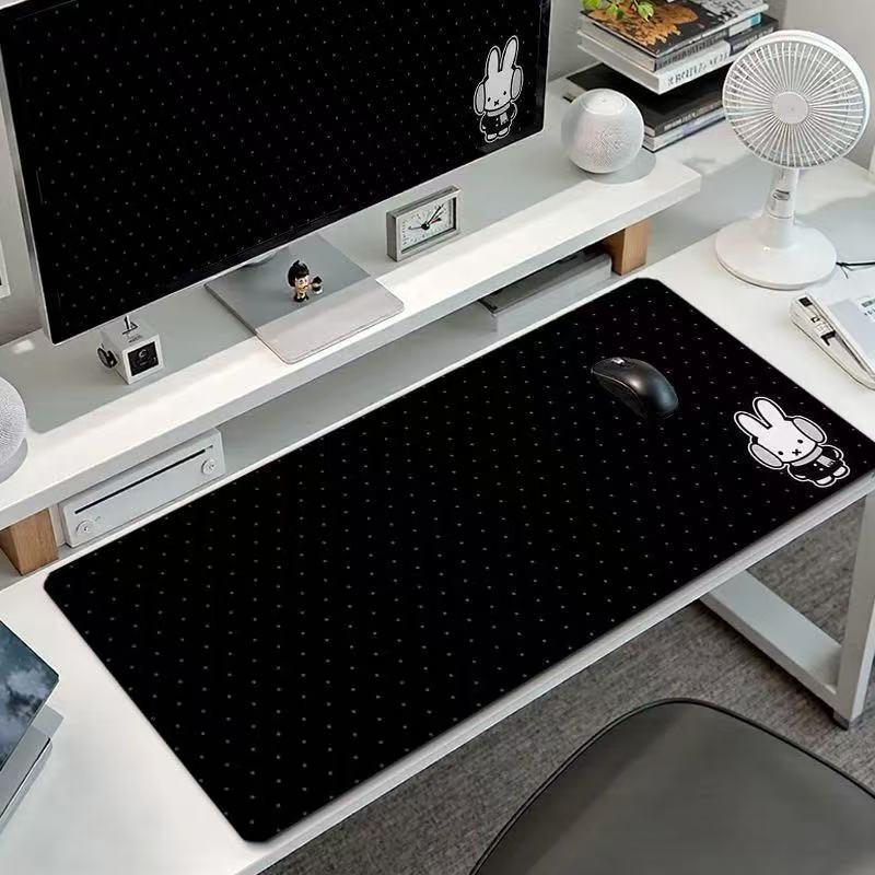 Gaming Keyboard Nearby - 귀여운 미피 토끼 대형 마우스 패드